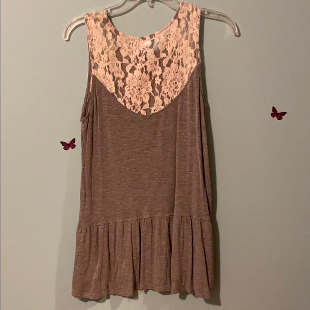Sleeveless Top - Picture 4 of 5